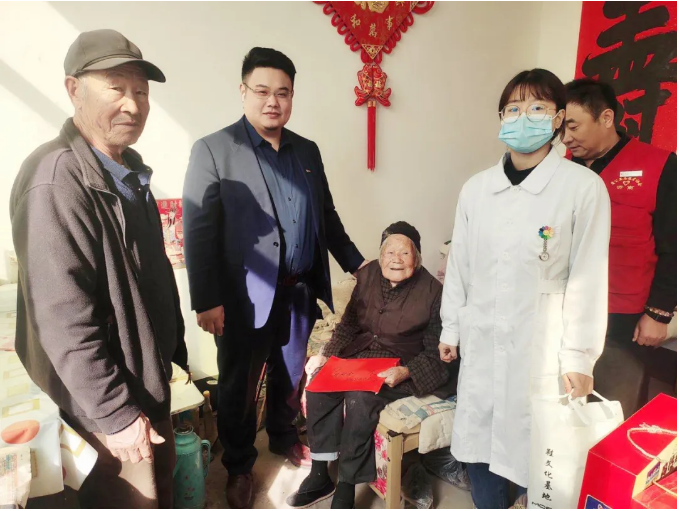 愛在重陽節,慰問暖人心 愛在重陽節,慰問暖人心